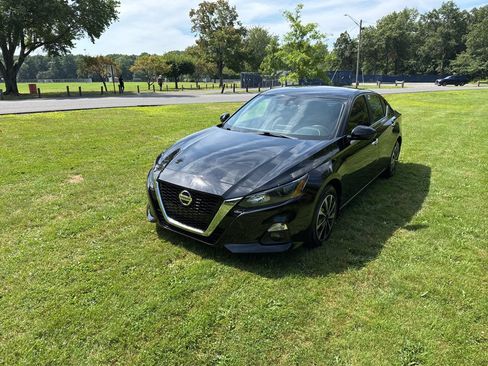 Used 2021 Nissan Altima 2.5 S FWD image 3