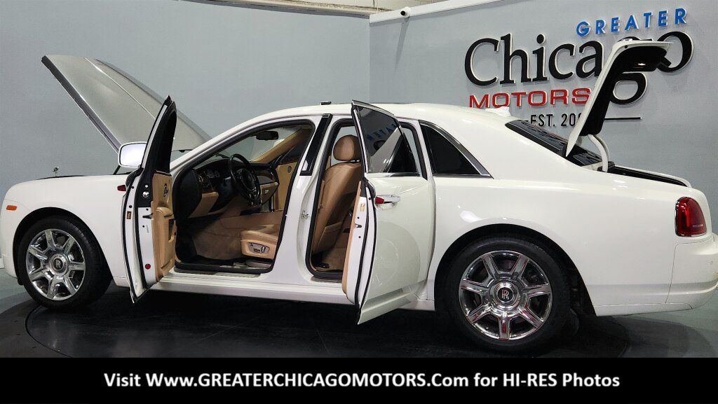 Used 2010 Rolls-Royce Ghost RWD image 19