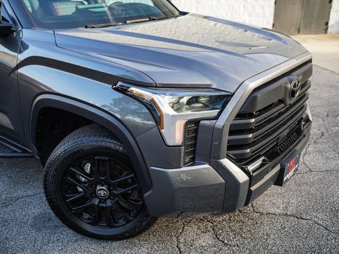 Used 2026 Toyota Tundra Limited AWD/4WD image 7