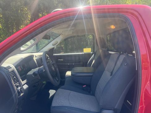 Used 2012 RAM 1500 Express RWD image 11