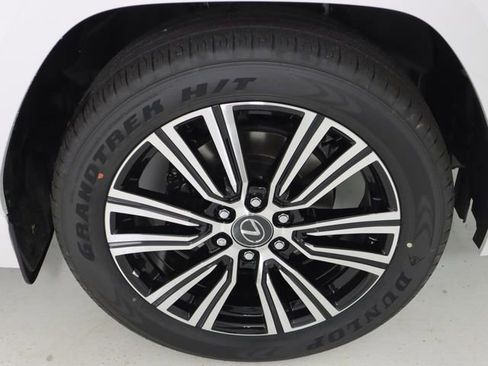 New 2026 Lexus LX 700h Luxury AWD/4WD image 9
