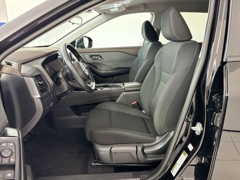 Used 2023 Nissan Rogue S FWD image 13