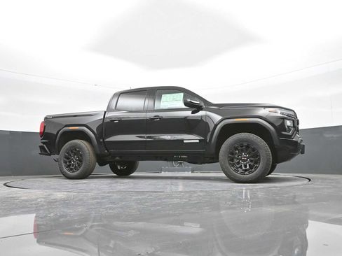 New 2026 GMC Canyon Elevation w/ Convenience Package image 46