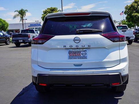 New 2026 Nissan Rogue SV image 6