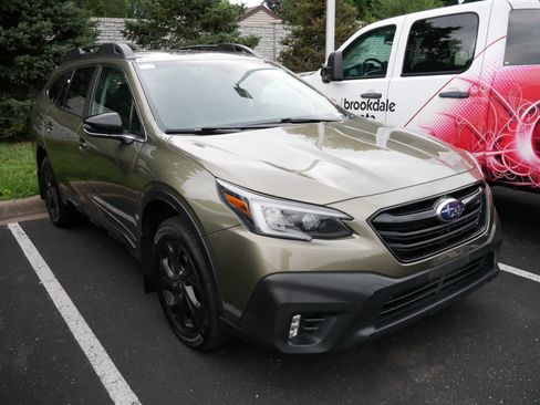 Used 2022 Subaru Outback Onyx Edition XT AWD/4WD image 4