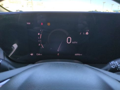 Used 2025 Buick Encore GX Avenir w/ Avenir Technology Package FWD image 11