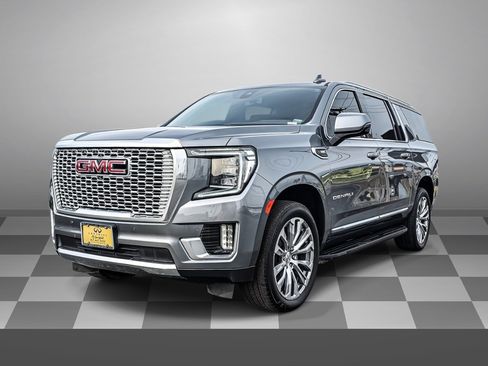 Used 2021 GMC Yukon XL Denali image 3