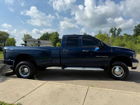 Used 2004 Dodge Ram 3500 Truck SLT AWD/4WD image 4