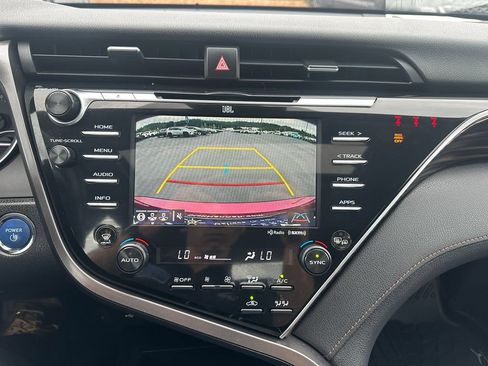 Used 2018 Toyota Camry XLE w/ Audio Package FWD image 15