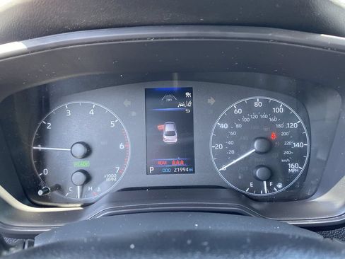 Certified 2025 Toyota Corolla LE FWD image 34