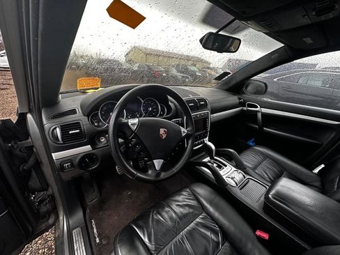 Used 2008 Porsche Cayenne Turbo image 11