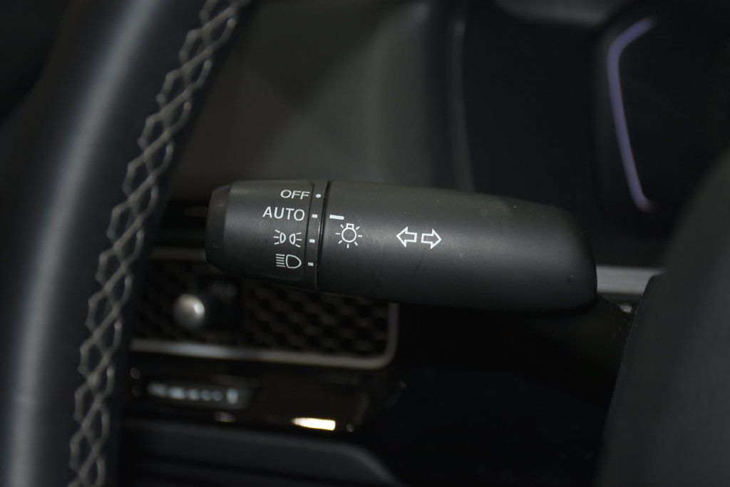 Used 2025 Honda Civic Sport image 13