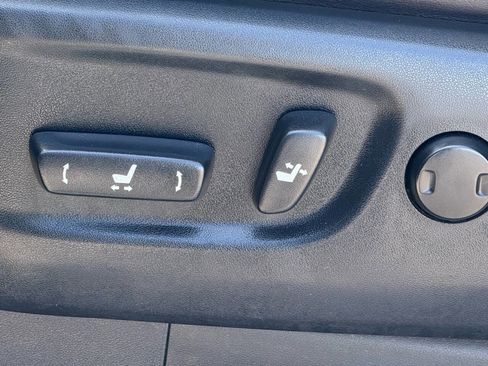 Used 2017 Lexus GX 460 image 10