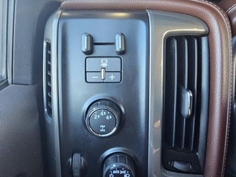 Used 2015 Chevrolet Silverado 3500 High Country w/ Duramax Plus Package image 29