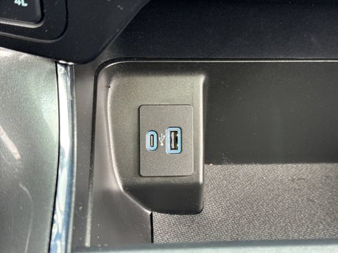 Certified 2023 Ford F150 XLT AWD/4WD image 39
