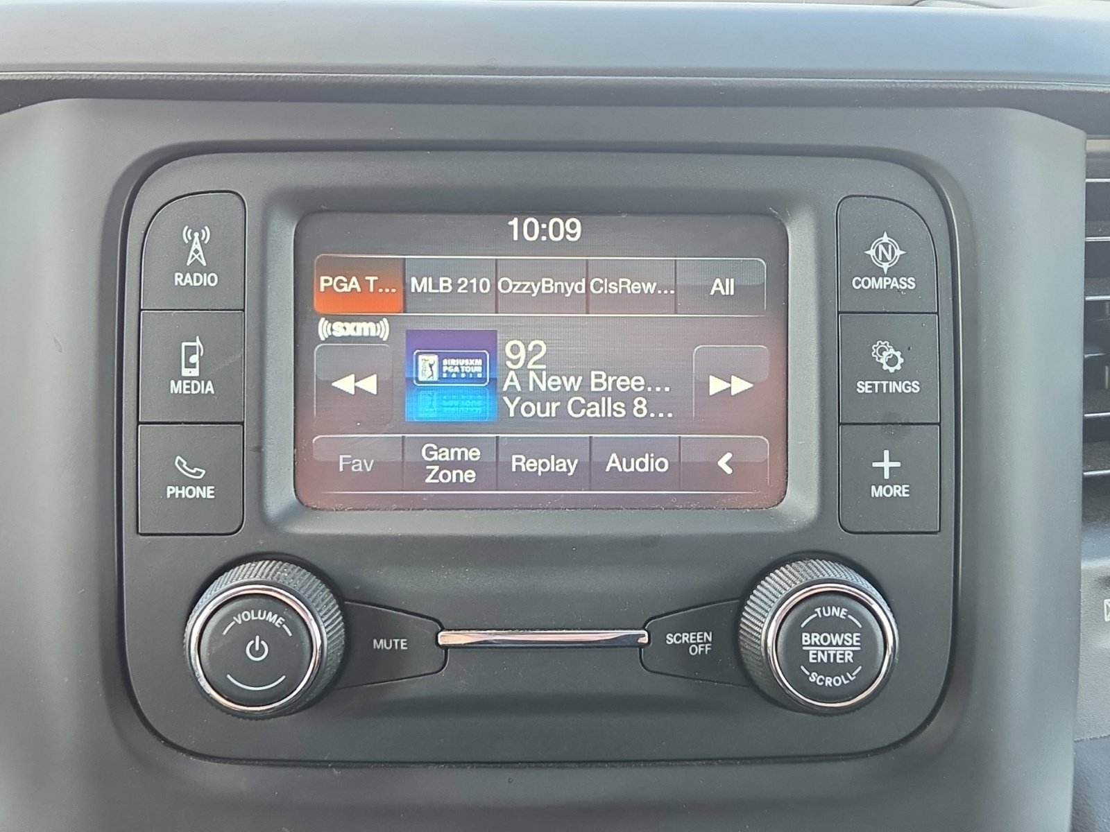 Certified 2019 RAM 2500 Tradesman AWD/4WD image 19