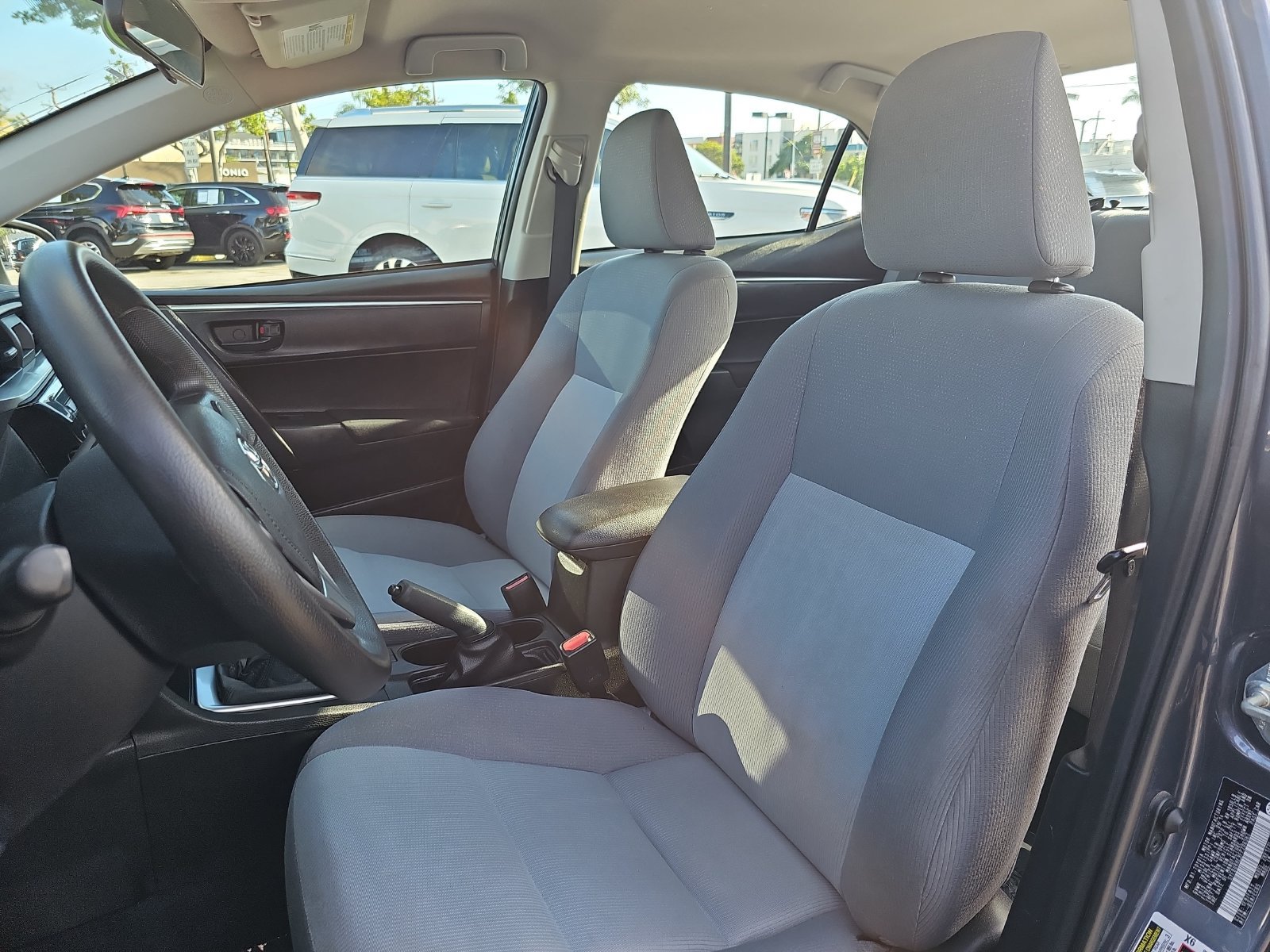 Used 2015 Toyota Corolla L FWD image 14
