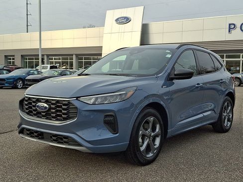 Certified 2024 Ford Escape ST-Line w/ Tech Pack #1 image 4