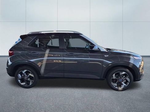 New 2026 Hyundai Venue SEL FWD image 7