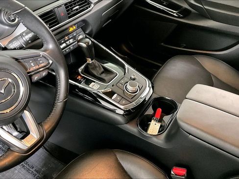 Used 2022 MAZDA CX-9 Touring image 17