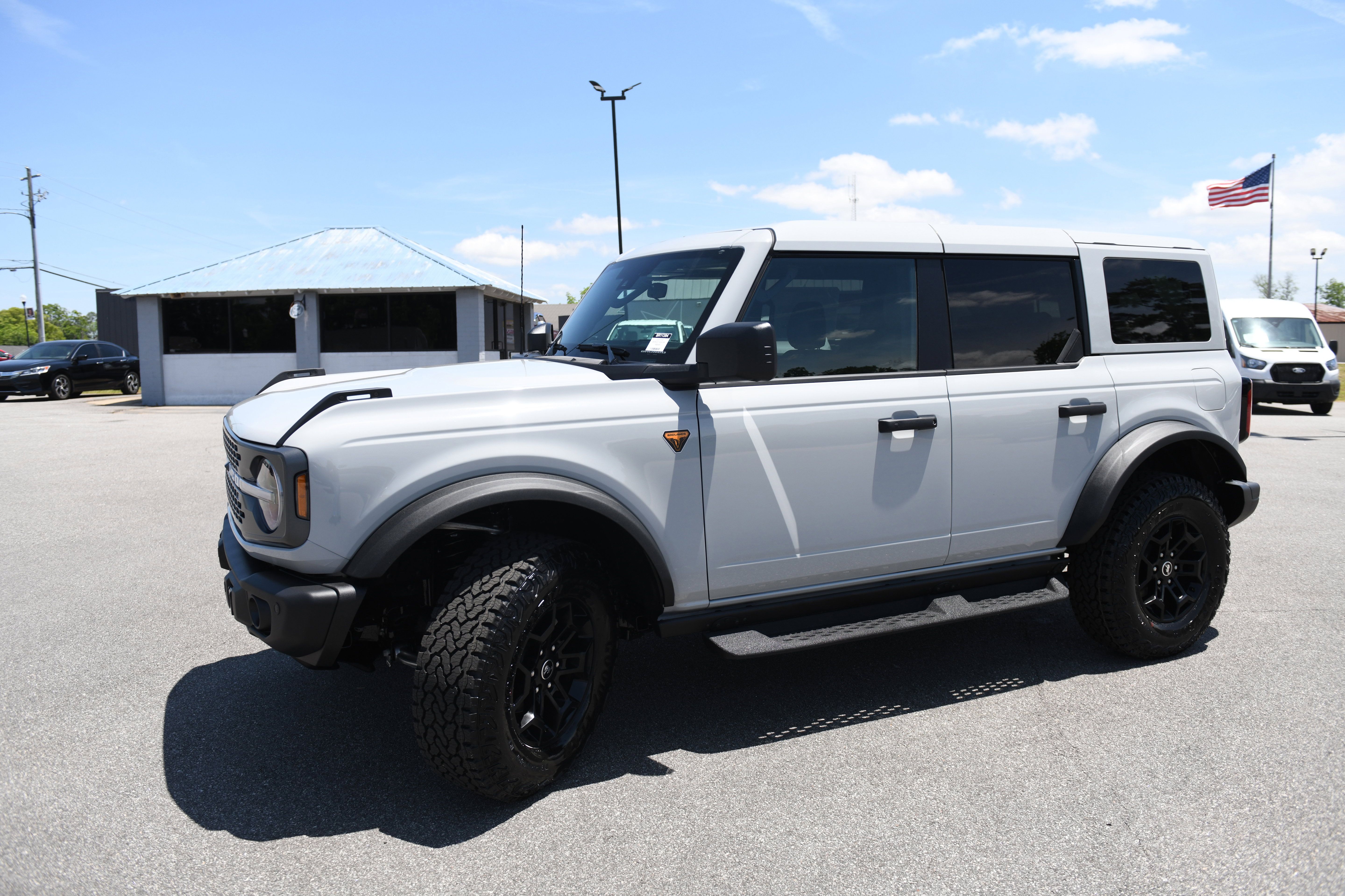 New 2026 Ford Bronco Badlands AWD/4WD image 5