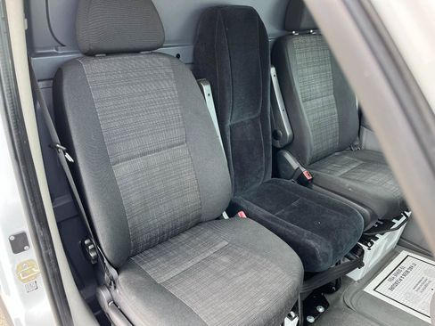 Used 2015 Mercedes-Benz Sprinter 2500 image 21