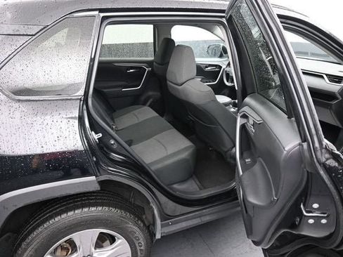 Used 2023 Toyota RAV4 XLE AWD/4WD image 14