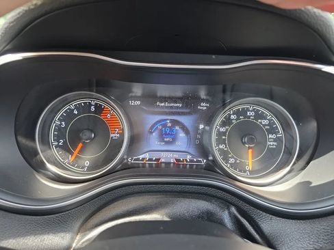 Used 2020 Jeep Cherokee Limited AWD/4WD image 19