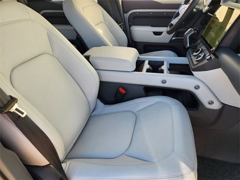 New 2026 Land Rover Defender 130 S image 10