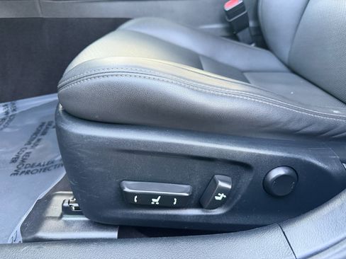 Used 2018 Lexus IS 300 image 34