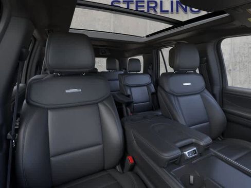 New 2026 Ford Expedition Platinum image 10
