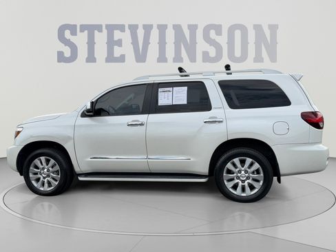 Used 2019 Toyota Sequoia Platinum w/ Carpet Mat Package (TMS) AWD/4WD image 2