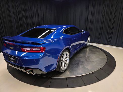 Used 2017 Chevrolet Camaro SS RWD image 14