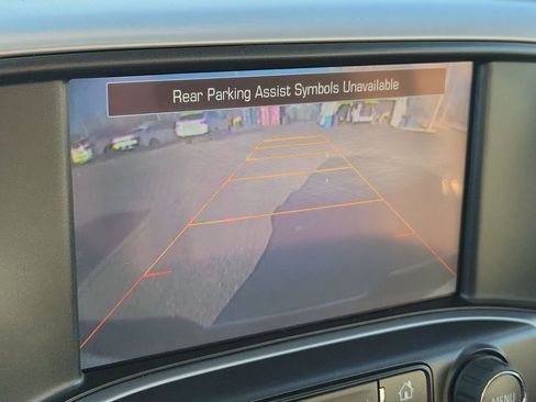 Used 2014 GMC Sierra 1500 SLT w/ SLT Crew Cab Value Package image 28