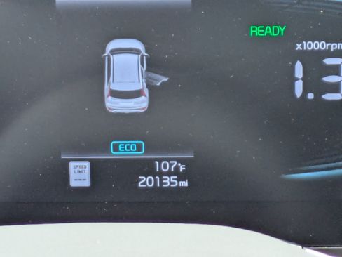 Certified 2025 Kia Niro LX FWD image 29
