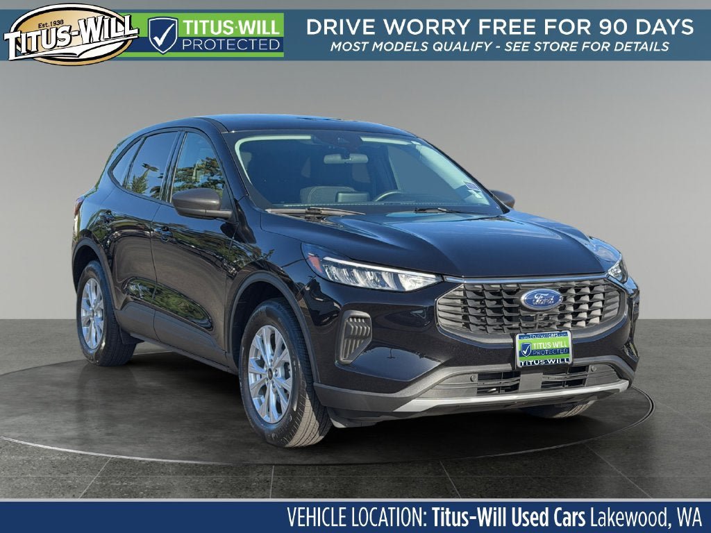 Used 2025 Ford Escape Active AWD/4WD image 1