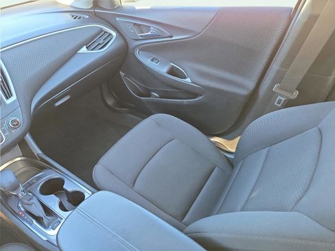 Used 2024 Chevrolet Malibu LT image 18