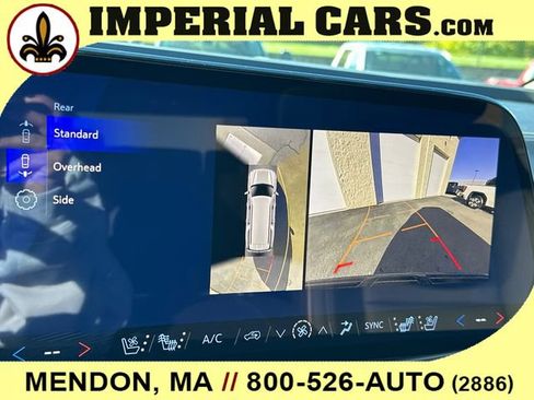 New 2026 Chevrolet Suburban Premier image 32