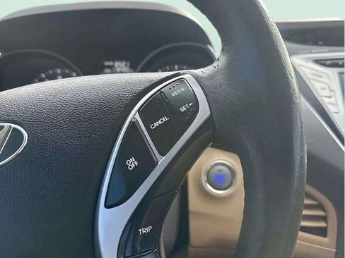 Used 2013 Hyundai Elantra Limited w/ Technology Pkg image 25