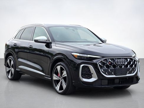 New 2026 Audi SQ5 Premium Plus AWD/4WD image 9
