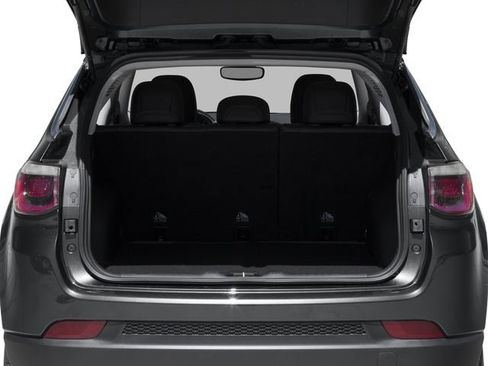 Used 2018 Jeep Compass Limited image 12