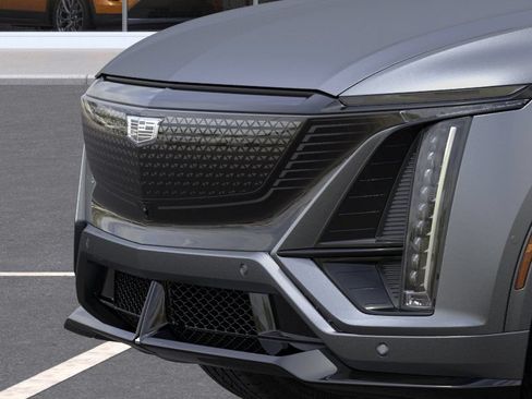 New 2026 Cadillac Lyriq V w/ LPO, Floor Liner Package AWD/4WD image 13