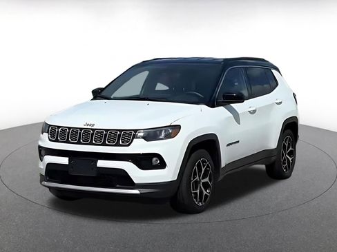 Used 2025 Jeep Compass Limited AWD/4WD image 5