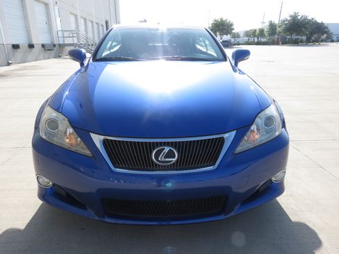 Used 2010 Lexus IS 250C RWD image 7