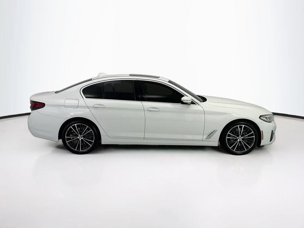 Certified 2023 BMW 530i w/ Premium Package RWD image 4