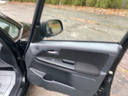 Used 2012 Suzuki SX4 AWD Hatchback image 20