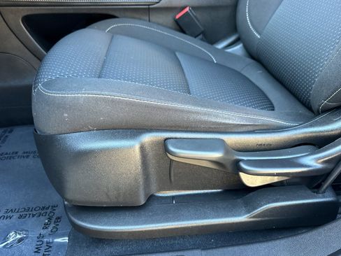 Certified 2023 GMC Acadia SLE w/ Elevation Edition image 13