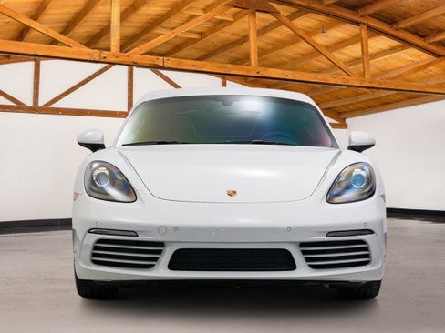 Used 2019 Porsche 718 Cayman S image 8