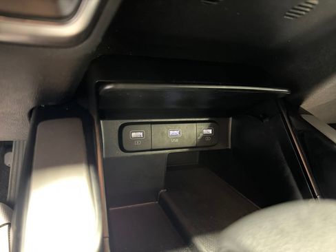 Certified 2023 Kia Sorento LX AWD/4WD image 30