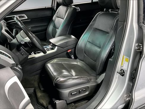 Used 2015 Ford Explorer Sport w/ Equipment Group 401A AWD/4WD image 21